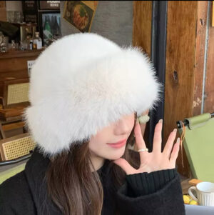 Pluche Winter Visserspet voor Vrouwen – Warm & Winddicht met Gehoorbescherming